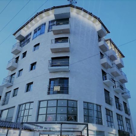 Apartamento Durrat Al Israa Umm al-Amad Exterior foto